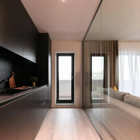 Apartman Luca - Luxury Park-view With Balcony & Parking Bukarest