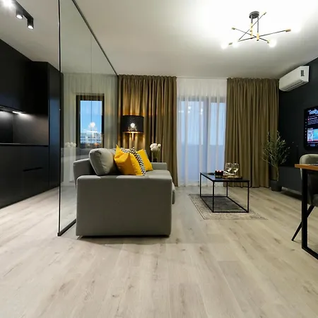 Apartament Luca - Luxury Park-view With Balcony & Parking *