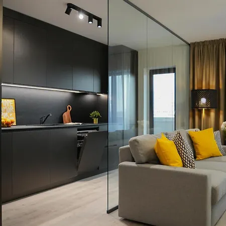 Luca - Luxury Park-view With Balcony & Parking * Bukarest