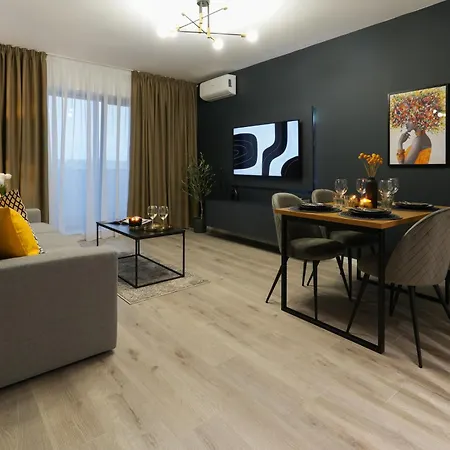 Luca - Luxury Park-view With Balcony & Parking