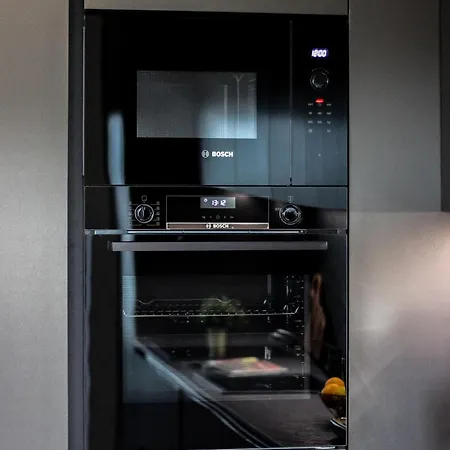 Luca - Luxury Park-view With Balcony & Parking Daire Bükreş