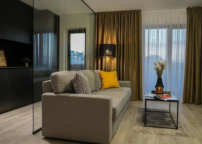 Apartamento Luca - Luxury Park-view With Balcony & Parking Bucareste