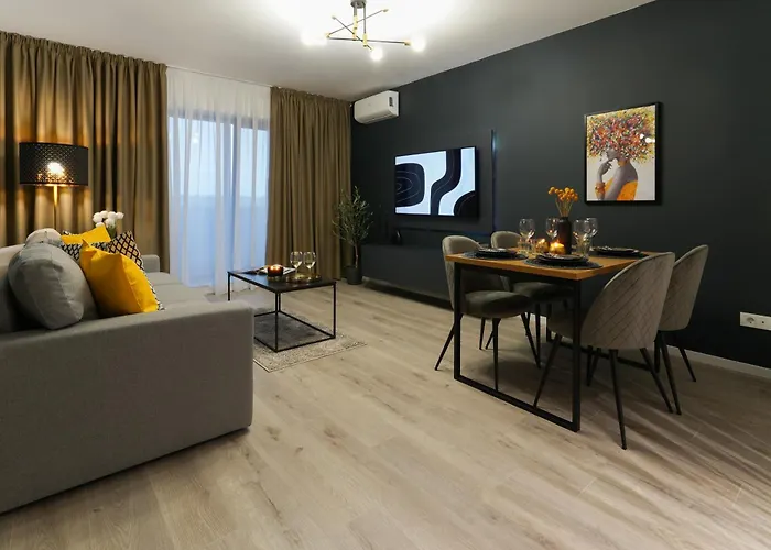 Luca - Luxury Park-view With Balcony & Parking