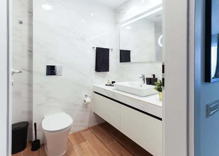 Apartamento Luca - Luxury Park-view With Balcony & Parking Bucarest