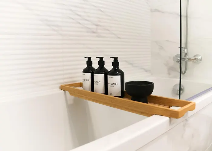 Apartamento Luca - Luxury Park-view With Balcony & Parking Bucareste