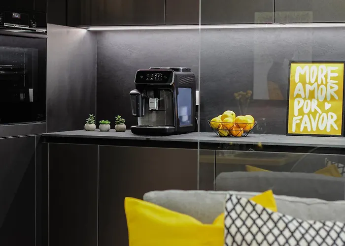 Luca - Luxury Park-view With Balcony & Parking Апартаменти *