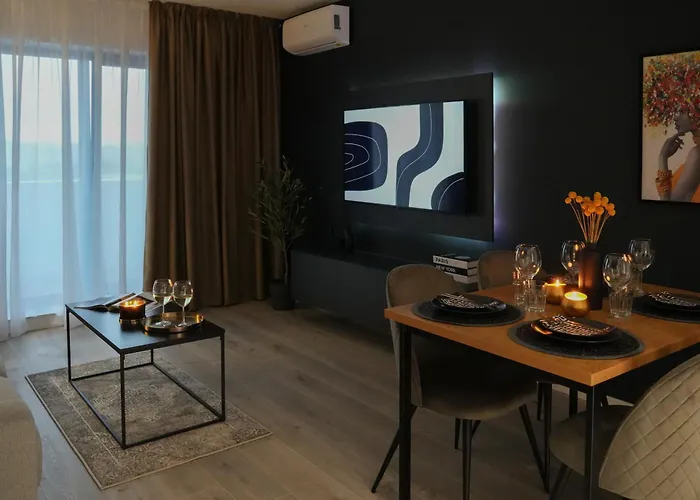 Luca - Luxury Park-view With Balcony & Parking Apartament