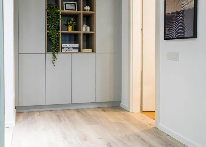 Apartament Luca - Luxury Park-view With Balcony & Parking